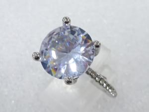 クリスタル　指輪(18号)